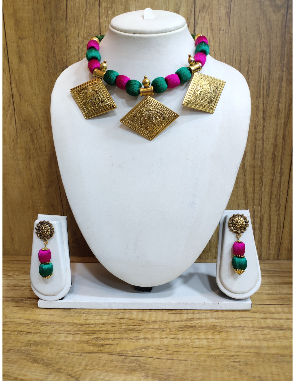 Golden Oxidize Charms Combine And Silk Balls Combine Handmade Jewellery (JN21J10) Golden Oxidize Charms Combine And Silk Balls Combine Handmade Jewellery (JN21J10)